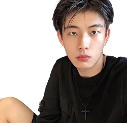 白底头像少年的梦不止于心动