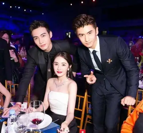 彩虹屁谁说杨幂只知道谈恋爱你看她又捧红了一位男演员