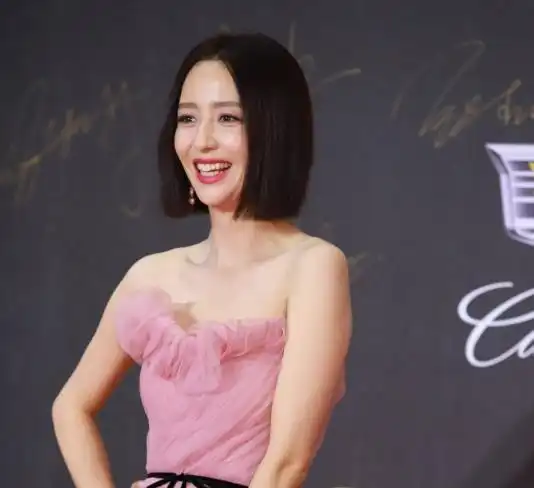 佟丽娅演戏最放得开的一次,知道男主是谁后,默默叹口气