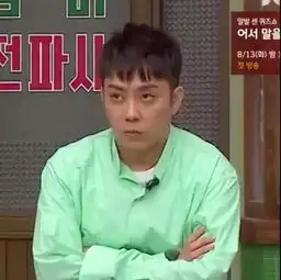 精选男生头像你不成熟的这几年,最起码得知道谁对你好