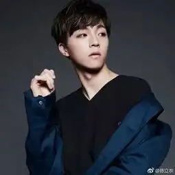 同是选秀爱豆出道,有的人是大ip电影男一号,有的人还在站台