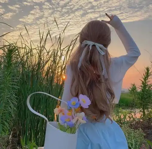 二婚老公一直和我aa,现在突然要把钱交给我保管,我却提出了离婚