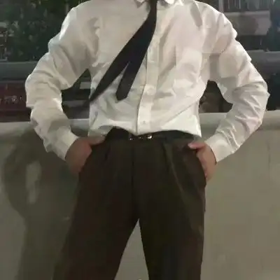 优质男头打领带的,黑色的领带白领专用的