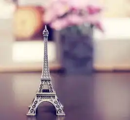 艾菲尔铁塔不悲伤