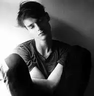 四人组的头像,霸气点的或者清新的,男女头像都行