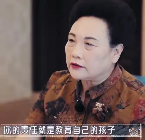 伊能静回忆女儿被男同学欺负,秦昊气的掉眼泪,婆婆的态度引热议