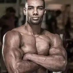 他的成功蜕变,都是源自于内心的极度追求与渴望