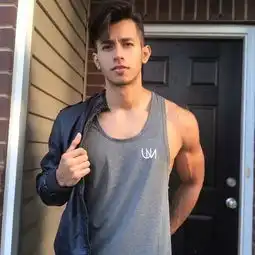 d杯六块腹肌人鱼线,这个男模简直就是行走的荷尔蒙啊