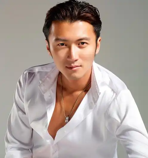 她与谢霆锋争宠38年,一年里有7个男友,未婚生子却不知生父是谁