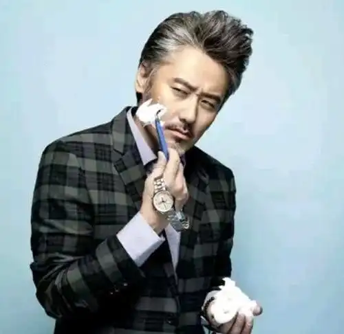 他17岁患癌34岁演戏,为结婚向朋友借房子,今夫妻恩爱如初