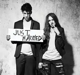 八招搞定购物狂烧钱女友别让钱破坏了感情