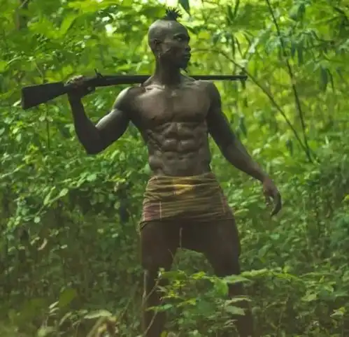 非洲最强的部落,当地男性都有8块腹肌,还可以手撕生牛
