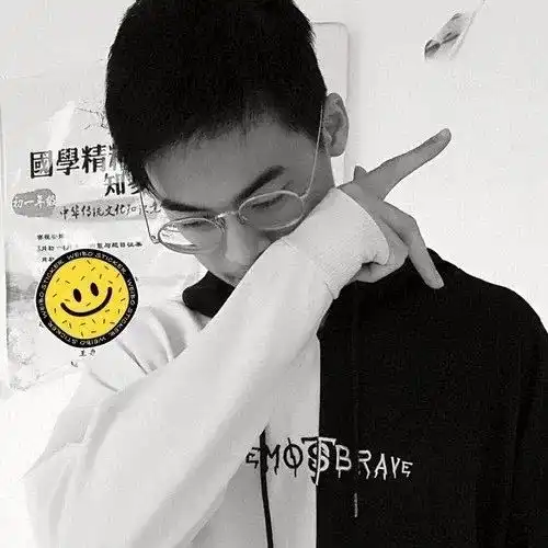 叔叔阿姨加油,后边还有我们00后这一次想把他们送上热搜