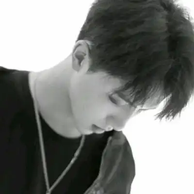 2018微信头像男生霸气黑白高清头像我欣赏你所有的笨拙和疯狂