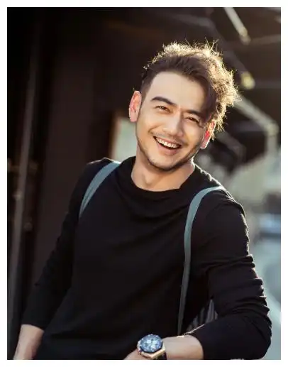 36岁型男杨烁,隐藏了9年的妻子,原来是我们熟悉的童年女神