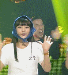 爆笑图文哥们你太能搞了,妹子的戏都被你抢光了