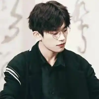 易烊千玺发布新歌,四字歌被指难听,何不是对这首歌的掂量