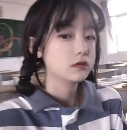 初中女生自认仙气飘飘的行为,实际很土,男生会比较反感