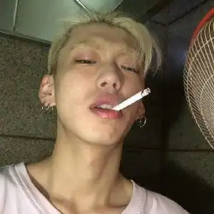 肖像写真叼烟视频