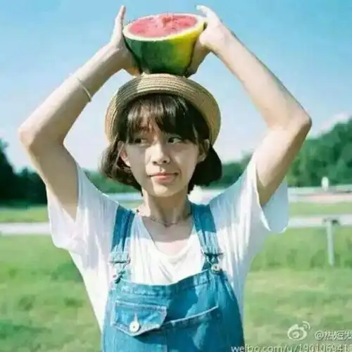 求有西瓜的情侣头像求男图