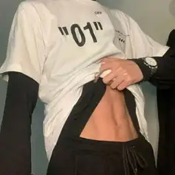 时尚男生街拍头像随手一拍照都是大片