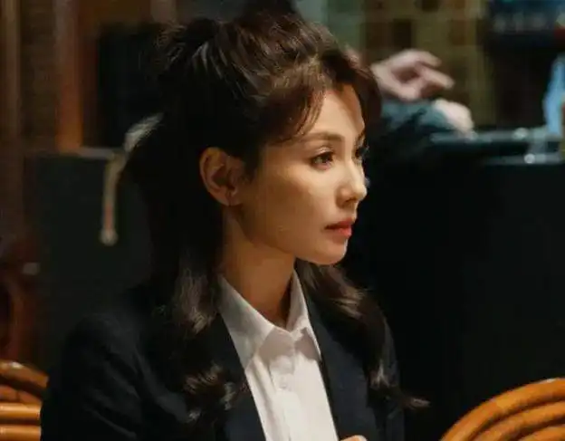 星辰大海简爱事业成功被人赏识,她身上4个可贵品质,值得借鉴