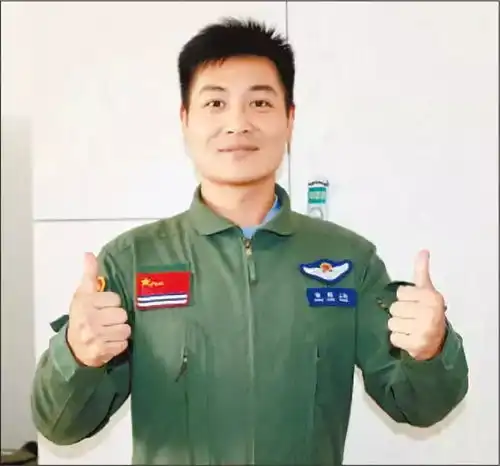 张超筑梦海天的强军先锋