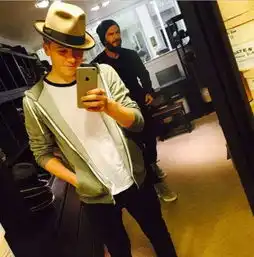 貌似男人有了理型师,都时髦起来了呢