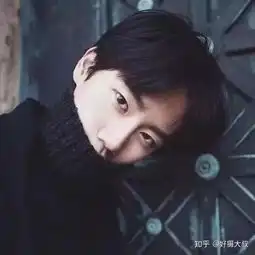 拍侧脸照,才知道自己原来帅爆