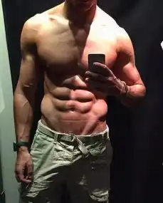 白百何出轨肌肉猛男拜托,你们眼瞎吗