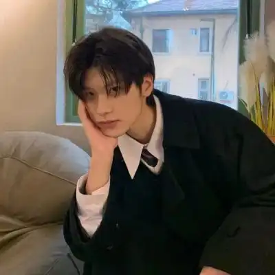 2022文艺清新范超酷的男头希望在奔赴未来的路上