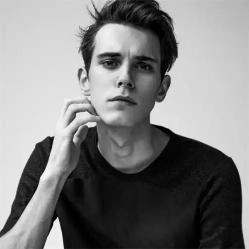 米叻护肤经男人面部三大纹路的疾病暗示