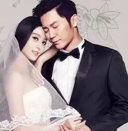 霸气十足的范冰冰,又蹦又跳的扑向李晨怀抱网友甜炸了