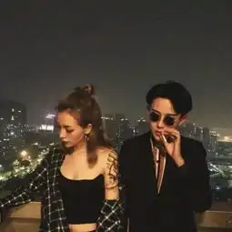 头像中带痞子无情戏子无义