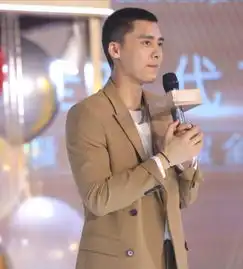 寸头配西装的李易峰帅爆了,为女粉丝戴项链,又皮又甜的好男友