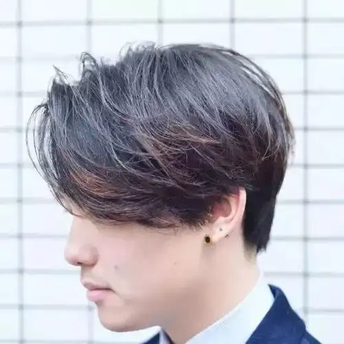 男生冬季简短发型