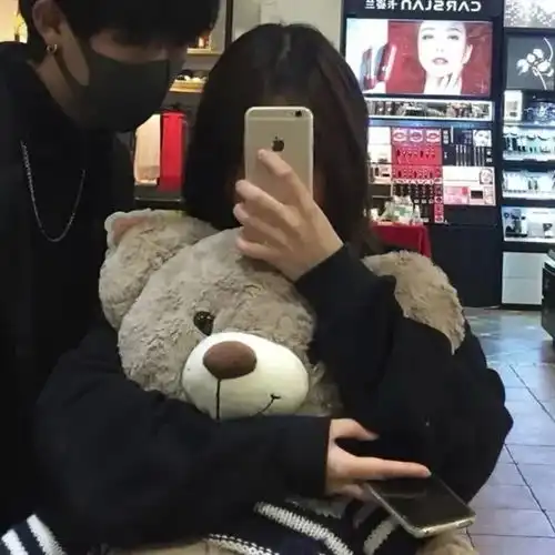 话题分享男生有了女朋友以后会变成什么样