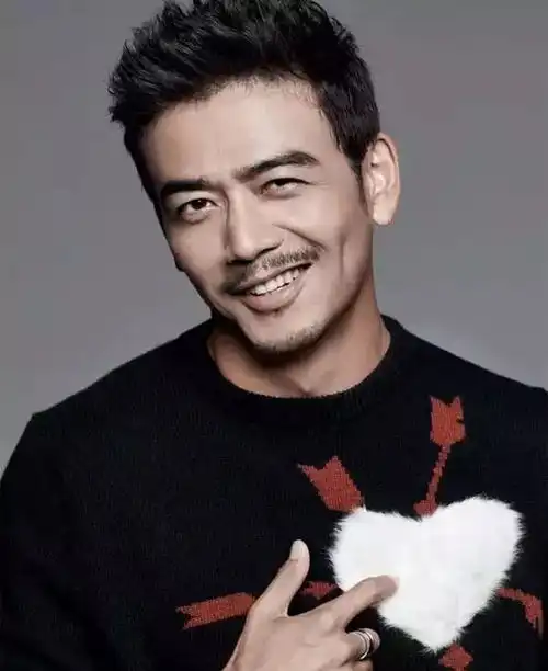 36岁型男杨烁,隐藏9年的妻子,原来是快乐星球中的她