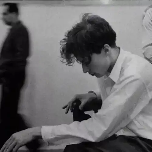 人总要跟握不住的东西说再见的