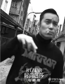 台北偶遇张孝全,文艺男神的花衬衫和机车服