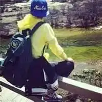男生头像背影戴帽子超拽微信头像图片大全