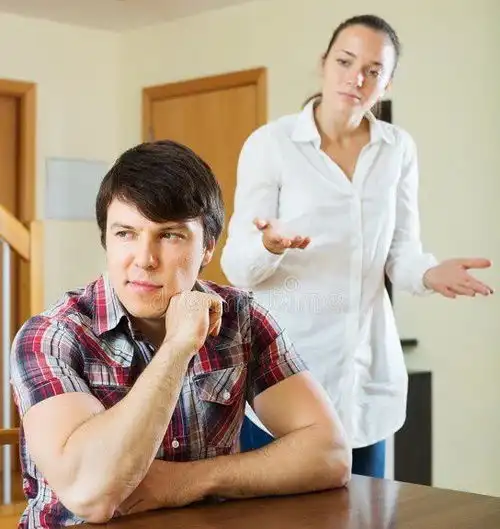 我出60万买的房,却不能给我父母来住,丈夫他们是外人,我滚