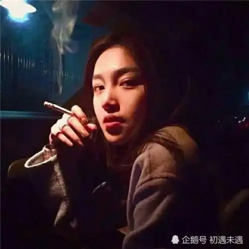 qq空间适合长期置顶的3句话,00后很喜欢,足够彰显个性