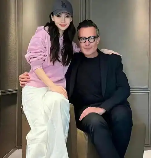 杨颖事业凉凉广告被查跑男延迟官宣,黄晓明的评论区沦陷