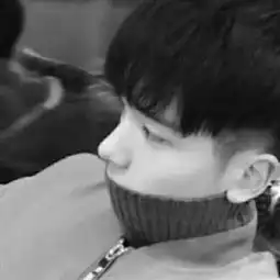 qq头像颓废男生无字黑白喜闻乐见的生活