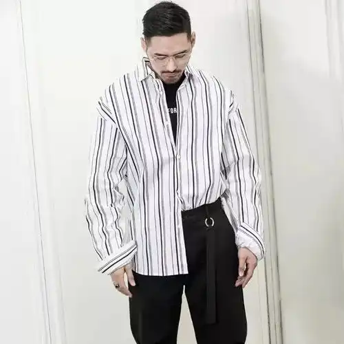 距离征服春夏穿搭,就差一件条纹单品的距离
