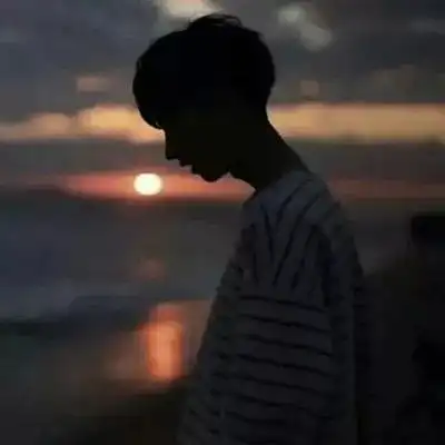 男生头像背影帅气高清没人爱我怎么样