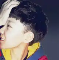 剪这样的发型怎么对理发师说