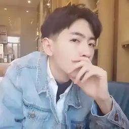 请一定珍惜给你朋友圈点赞的女生