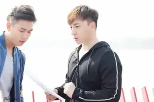 组图释小龙清新校园照曝光被赞阳光大男孩